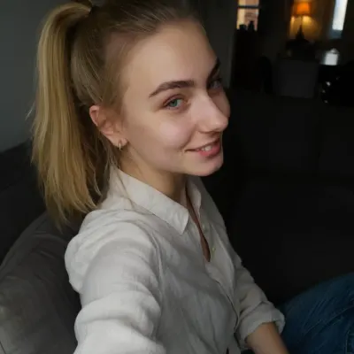 Аня, 21